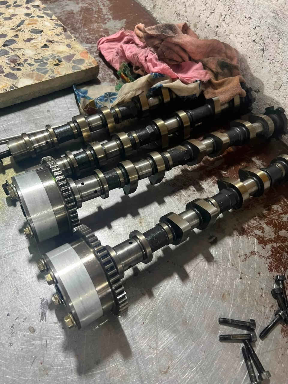 من ورشة الاخوين
تصليح وفحص السيارات بالكومبيوتر 

تجفيت تخم رواجز VVT لسياره جنسس 

عنوان كركوك حي صناعي جنوبي خلف محطة بنزين الشهيد 
📞 *********** &  *********** 
بأدارة اسطه اورهان و اسطه محمد
