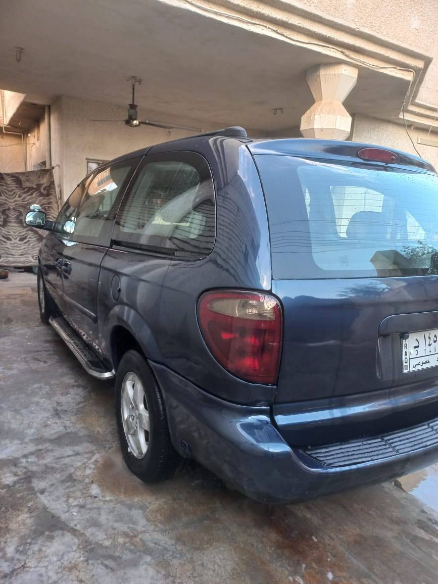 سلام عليكم شباب للبيع دوج كرفان 2005 شاصي طويل 3قطع تبريد ثلج كشنات سياحية منفصلة كير مكينه صدر كهربائيات تخم تاير جديد سياره جاهزة من كلشي رقم بغداد بيها صبغ احزام أو عدي صورها قبل الصبغ اثر جراد دوسات اضافيه استيل سياره حلوه حيل مال جناي سعرها 73او بيها مجال بسيط مكينه 3300 مكانها بغداد أبو غريب زيتون موبايل ***********
