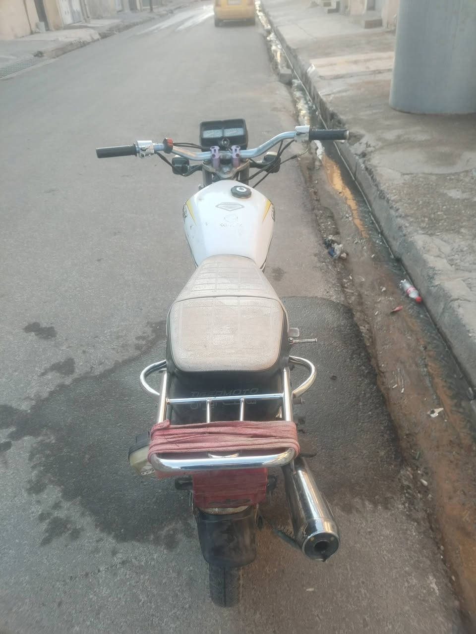 السلام عليكم ماطور تايكر 2019 مكينه دمعه  مبدل بس ولفات مره وحده شرط دراجه نضيفه بس يعوزه شويا ترتيب سعر 350 وبي مجال *********** آسيا ***********
