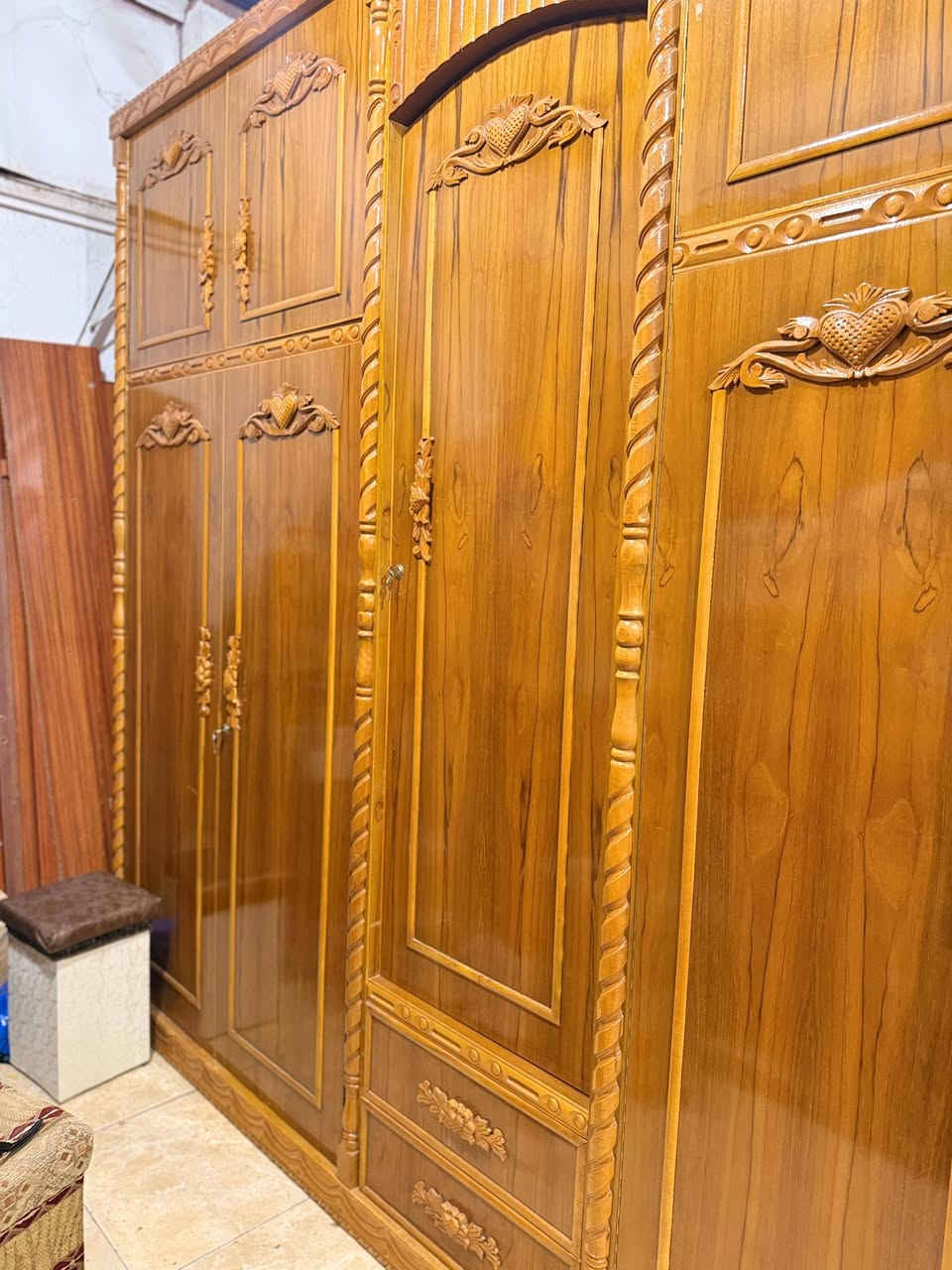 _للبيع💪
السلام عليكم🫡
عرض خاص ومغري   🔒
توفر لدينا من جديد غرفه صاج 5ابواب ملحق داخل خارج صاج شغل درجه اولى🌿 5ملم  داخل 4ملم توصي نقش زان فصال حديث شرط نظافه  والشغل 💯💯 والصور تحكم🌹
للاستفسار وتساب *********** مباشر🆕 ***********🆕
ومستعدون لشراء الغرف النوم المستعمله و الكناتير ✅
