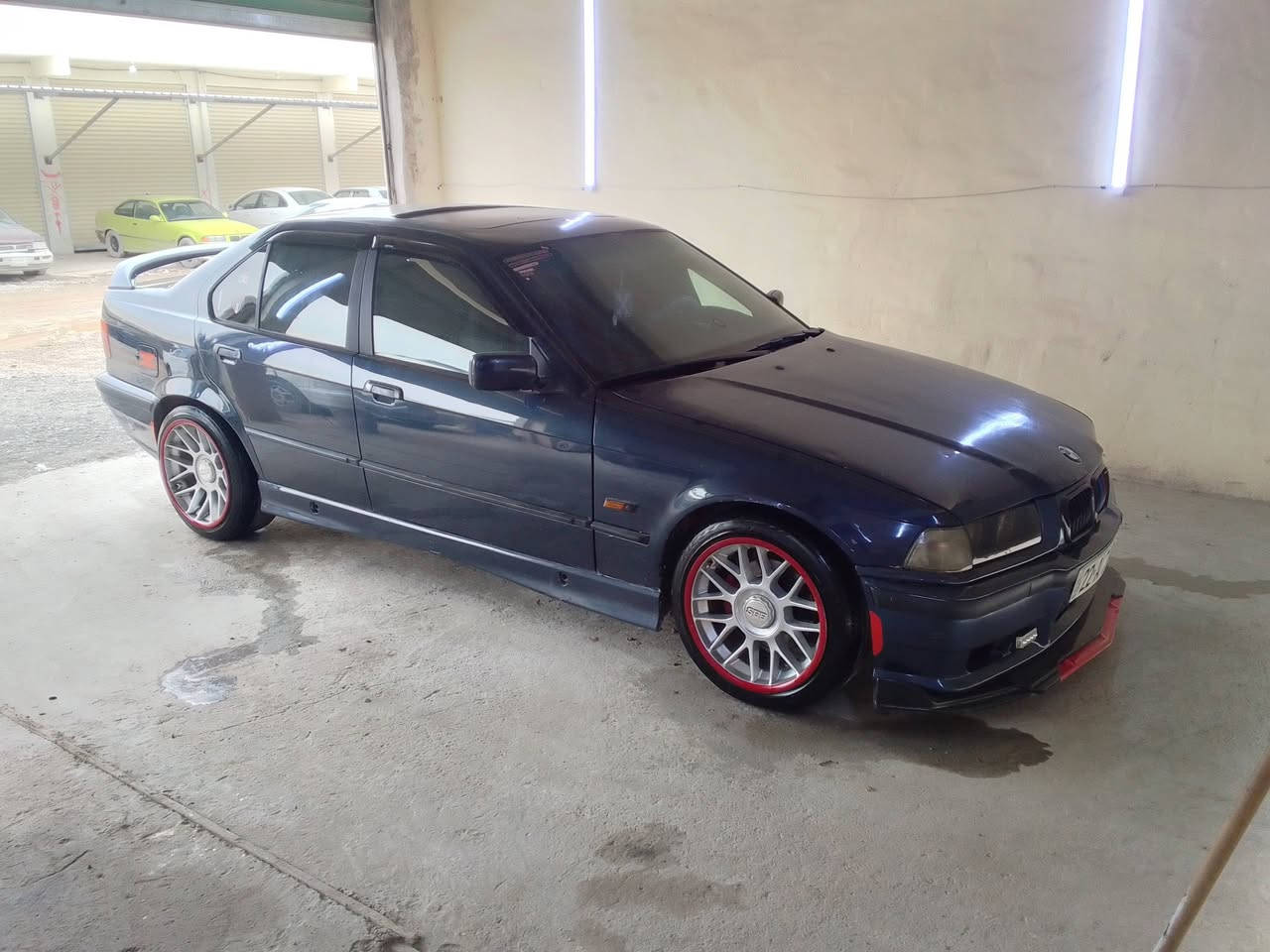 سلام عليكم بي ام e36مكينه 25فانوص كيرعادي تدفء تبريدشغال صدرخلفي امي نضيف ترايك معدل200رقم انكليزي اربيل  غرفه رياضي اي نقص مابيه مكاني بعقوبه ***********واتساب بي امراوس ابكوري خصوصي اوصغره اتصل وبخدمتكم
