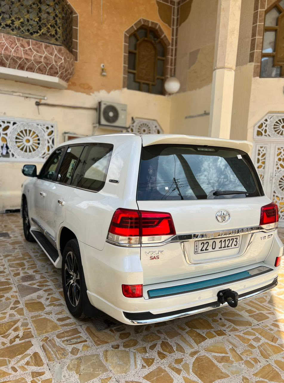 سلام عليكم ورحمة الله 
لاندكروز مديل 2021 VXR 5.7 بريم 
كفالة حتى دعاميات ماشية 62,000 
سيارة جديدة اخت الزيرو رقم اربيل بسمي 
•وسعرها مناسب •
الاستفسار: ***********
     ( مكاني بصرة )
