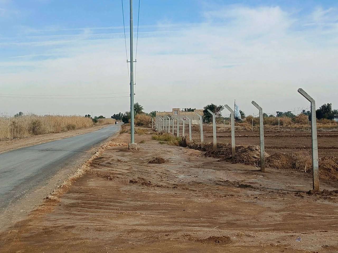 أرض طابو زراعي لبيع مساحه 10دونم هور جبور قريه الحجام ع شارع التبليط مال الحجام متوفر ماء وكهرباء 
سعر الدونم الواحد 10 وبي مجال 

الاستفسار الاتصال ع الرقم ***********
