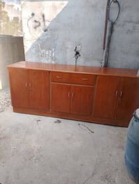 بوفيه فراش ٦ابواب ٢٠٠ الف وملحقاه غرفه صاج ١٢٥ مكاني الاعلام الاتصال ع...