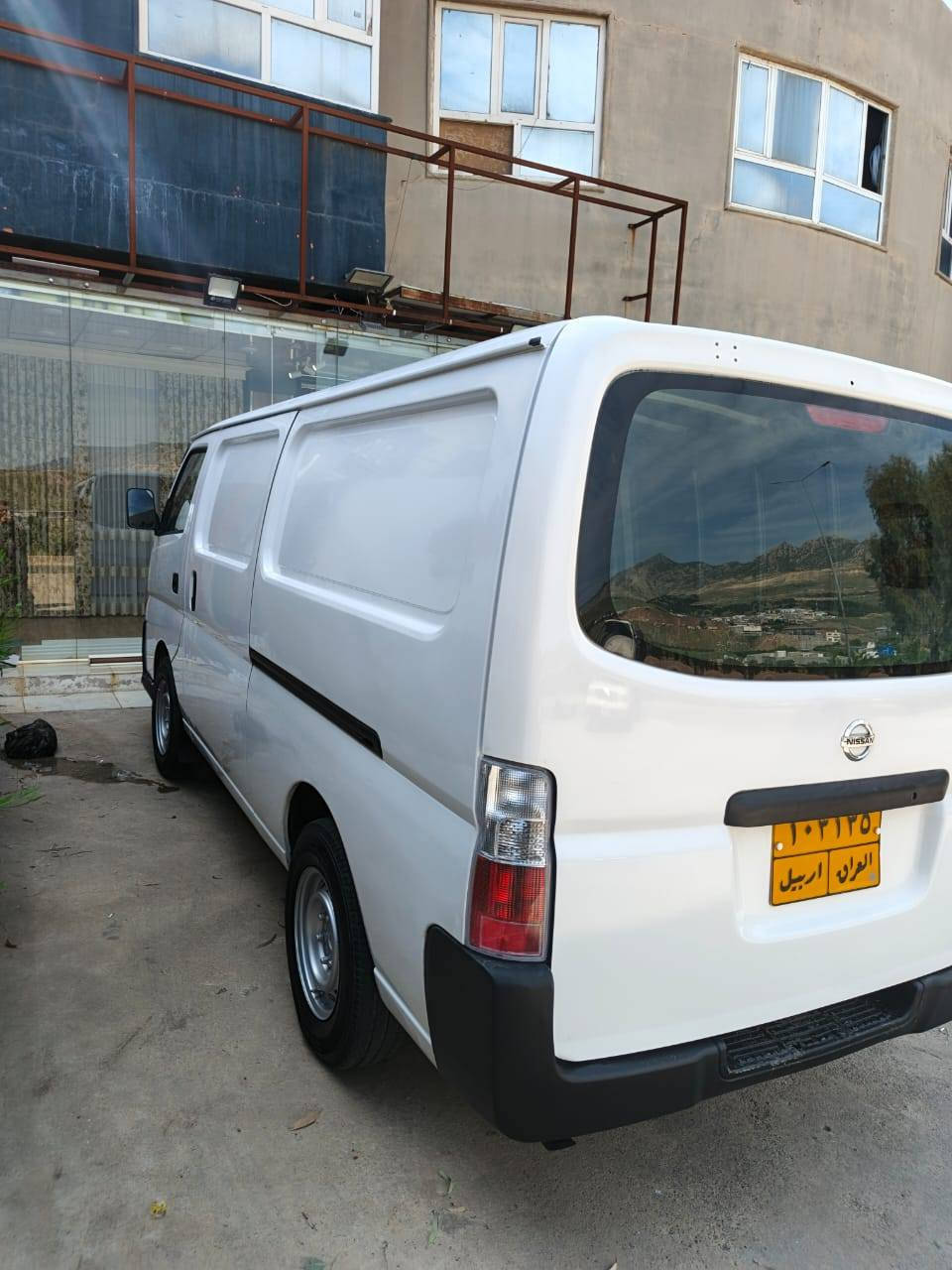 110$ هندەک مجال
بوو فروتنێ 

***********
شوێن ئاکرێ
