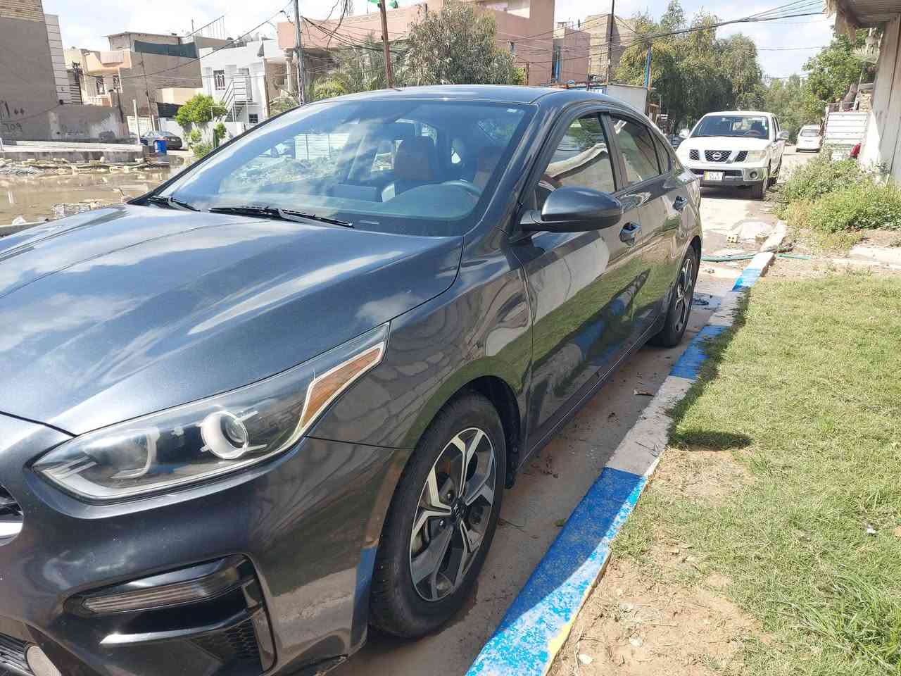 السلام عليكم للبيع كيا فورتي موديل 2019 رقم بغداد دولي بيها قطعه جاملغ خلفي صبغ بدون دواخل  ليبل واحد كلها كير ايتي مكينه 2000 دوش ما مفتوحة
تدفئه تبريد فول
 السعر 125 وبيها مجال
مكان بغداد رقم الهاتف ***********
