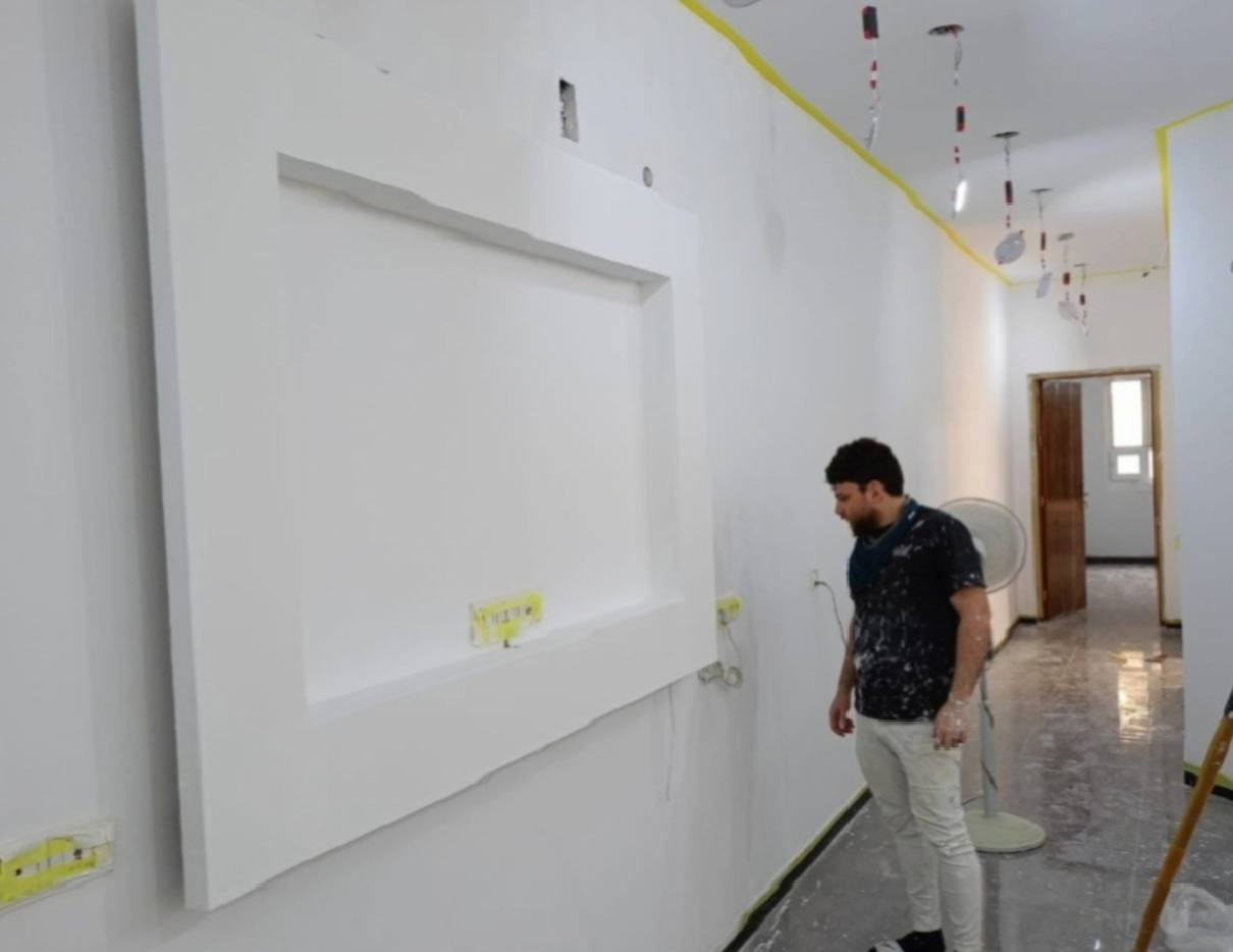 انتاج من شغلي صباغ داخل وخارج وطلس عام  وجميع الديكورات ومعالجة رطوبه وعازل اسطح وكافة انواع صبغ عملي فقط بغداد ***********
