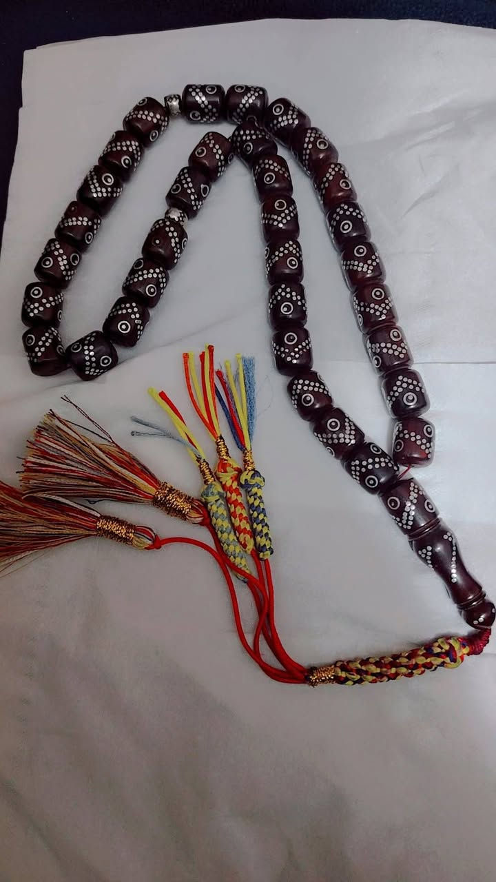 سلام عليكم سبحه كوك عثمانيه قديمه جدن انتيكه دك لكله فظه مراوس فقط العنوان بغداد ***********
