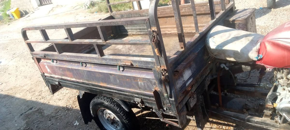 للبيع دايوان اوراق موجوده بس تالفه

مكينه نظيفه كهربائيات شغاله

المكان  دوره مدخل البعيثه

واتساب فقط ***********
