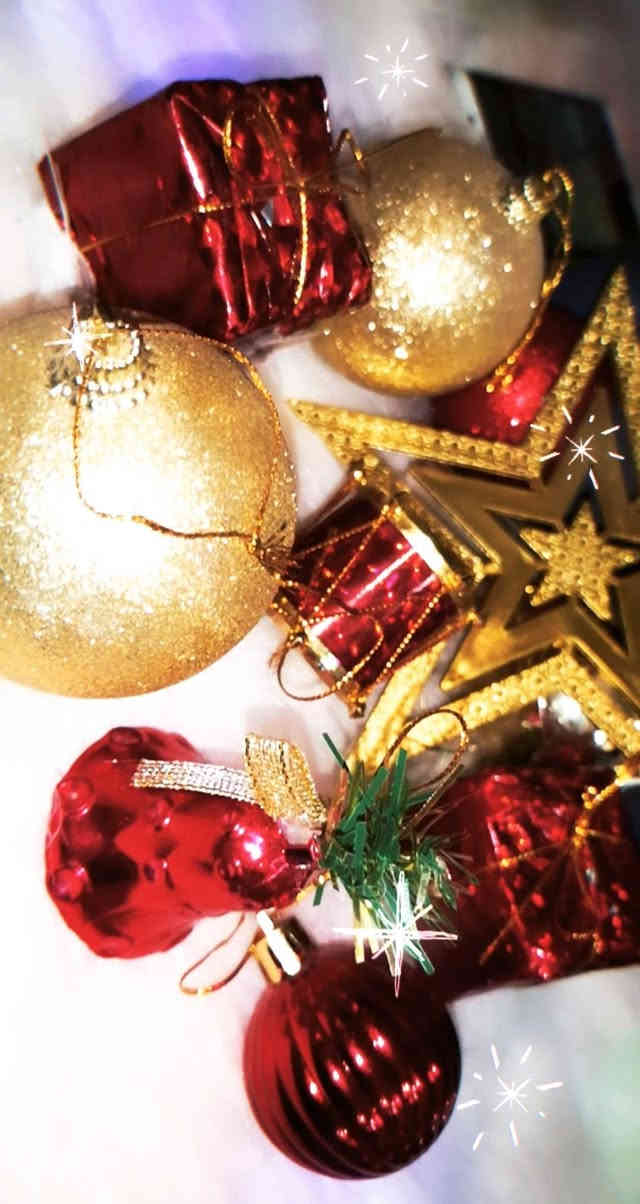 مُتوفر لدى مُطيبات الغدير 🤍.
• يتوفر لدنيا توصيل ، للتواصل والاستفسار على الفيس والواتساب ***********
•عنوانا حي العداله شارع المستوصف قرب عيادة حكايتي
