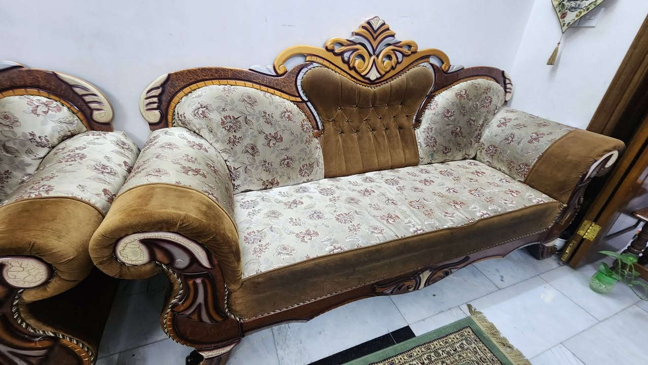 للبيع تخم 10 مقاعد نضيف سعره بلاش 300 الف  بي مجال بسيط


**إذا كنت صاحب هذا الإعلان وتريد حذفه لأي سبب، رجاءا أرسل رسالة إلى الدعم الفني**