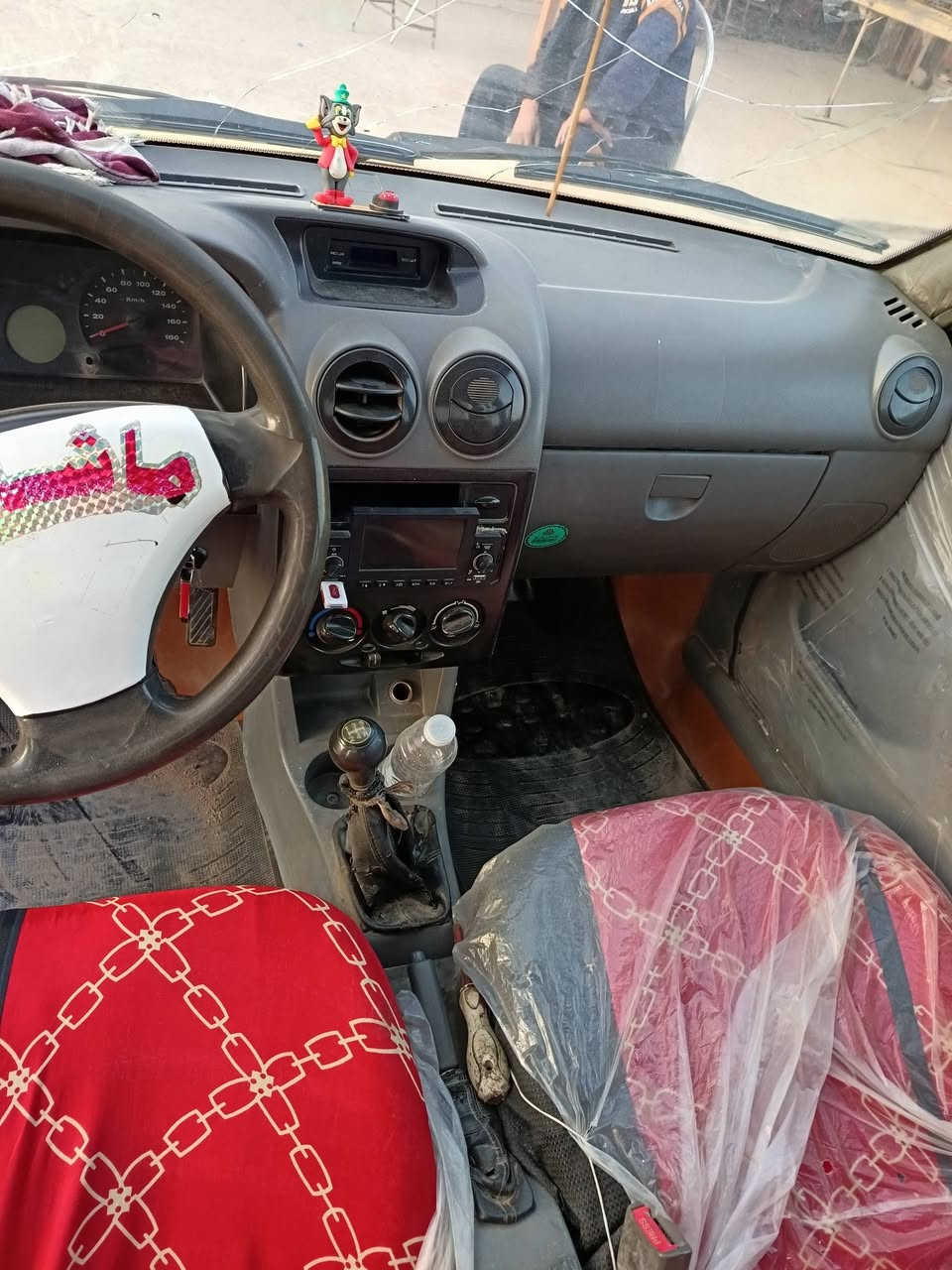 سايبا للبيع نضيفه جدا ورقمها انكليزي
مصفره هيئا وغرامات محرك وكير نضيفات
أي استفسار اتصال ع رقم /***********
سعر السياره ٣٣ ورقه وبيها مجال قليل
العنوان حي الحكيم
