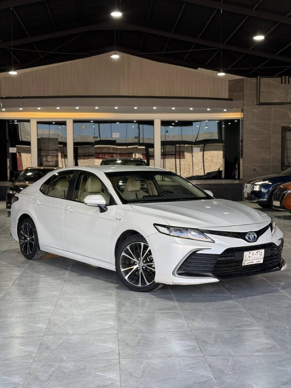 � للبيع: 
Toyota Camry 2022
 خليجي – هايبرد

🔹 الموديل: 2022
🔹 المواصفات: خليجي
🔹 المحرك: هايبرد (اقتصادية جداً بالوقود)
🔹 اللون الداخلي: بيجي
🔹 بصمة أبواب وتشغيل
🔹 أوتو هولد
🔹 هاند بريك بصمة (إلكتروني)
🔹 مرقمة نينوى – جاهزة وكامل المواصفات

📍 العنوان: الموصل – مدينة المعارض الجديدة
💰 السعر: 23,000$ وقابل للتفاوض

📞 للاستفسار الاتصال: ***********

✅ السيارة ما تصرف عليها أي شي، جاهزة للاستخدام
