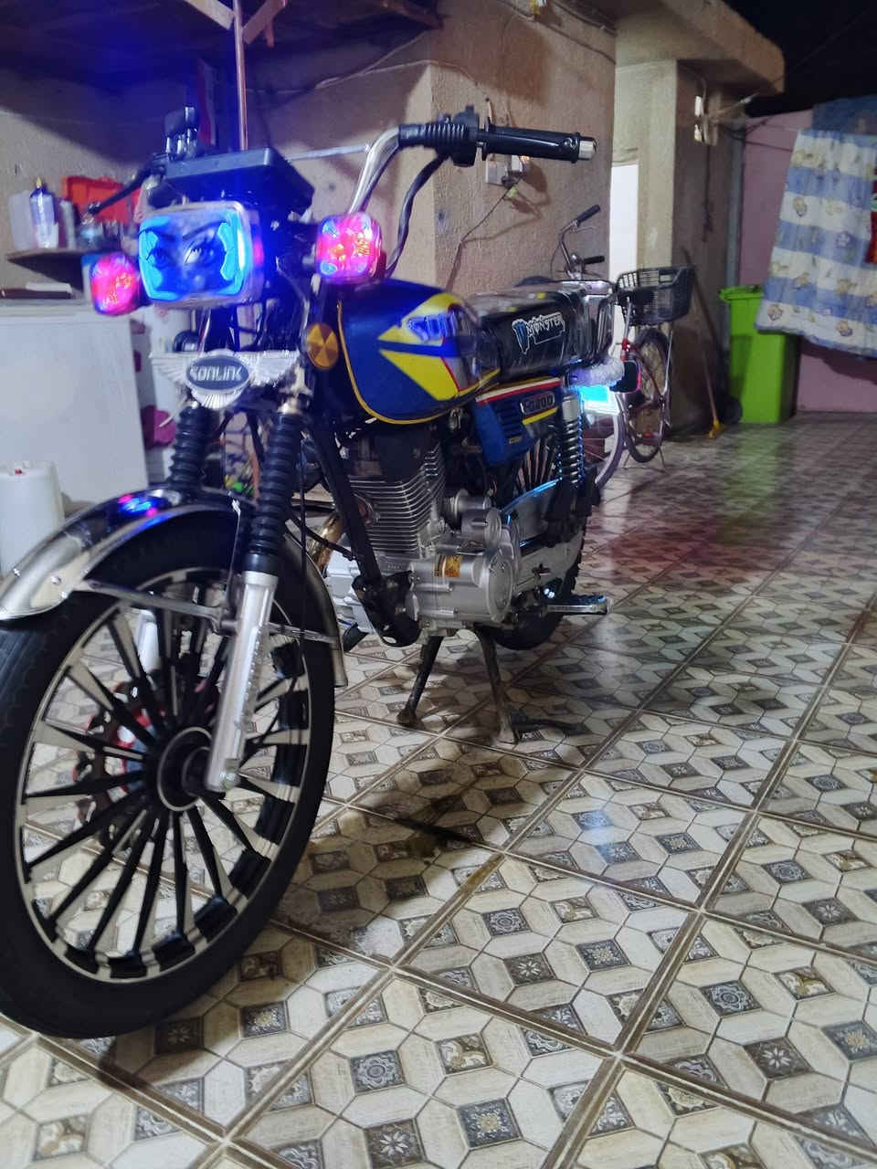 سلام عليكم دراجه سيفان 25 كفاله عامه مابيه اي نقص كهربائيات كله شغاله كامله سعره 750وبيه مجال للشراي مكاني ديالى بلدروز رقم ***********
