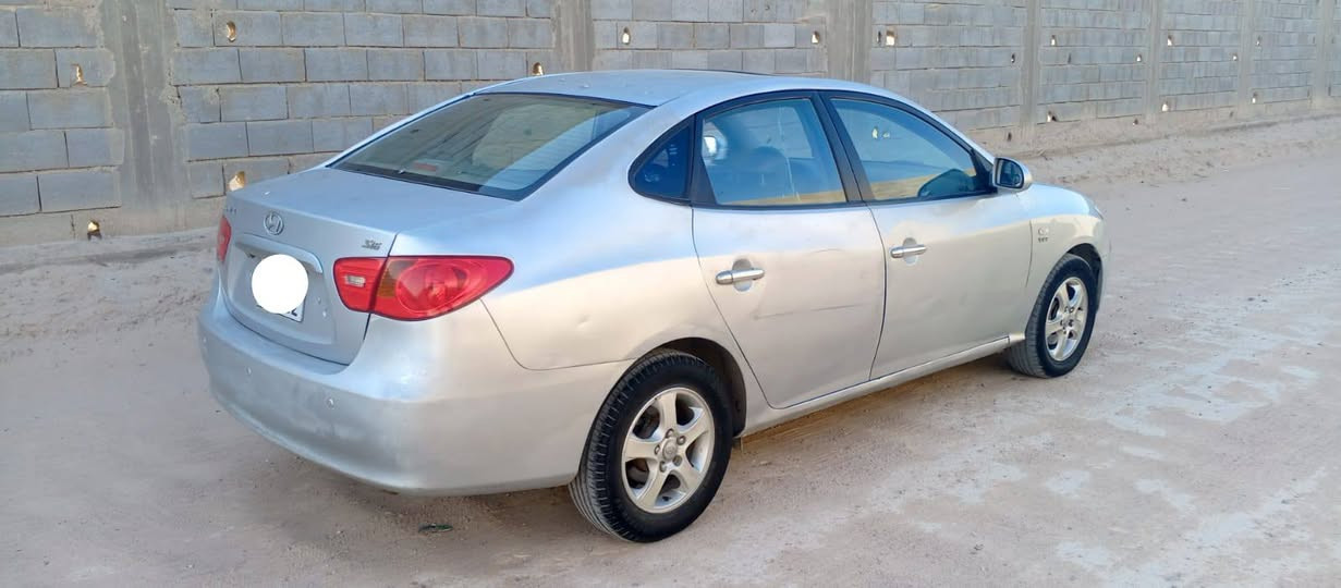 السلام عليكم للبيع النترا 2010
كصه جنطه محرك وكير جدد محرك 1600دكشن عالي تبريد ثلج ❄️  فتحه شاشه تحكم استيرن ويل كب كهربائيات كله شغاله السعر 37وبيه مجال مكاني البصره مكلف بنشر ‏‪***********‬‏
