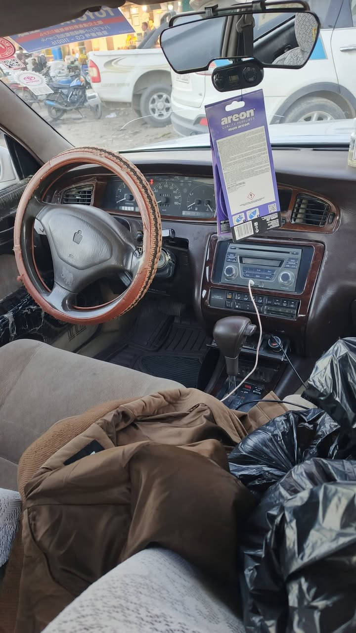 السلام عليكم بطه مكفوله عامه رقم انبار سنويه لل 30 جاهزه صدر امامي خلفي جديد السياره خير من الله السعر 70وبيه مجال العنوان صلاح الدين بلد للاستفسار اتصل‏‪***********‬‏ او ***********
