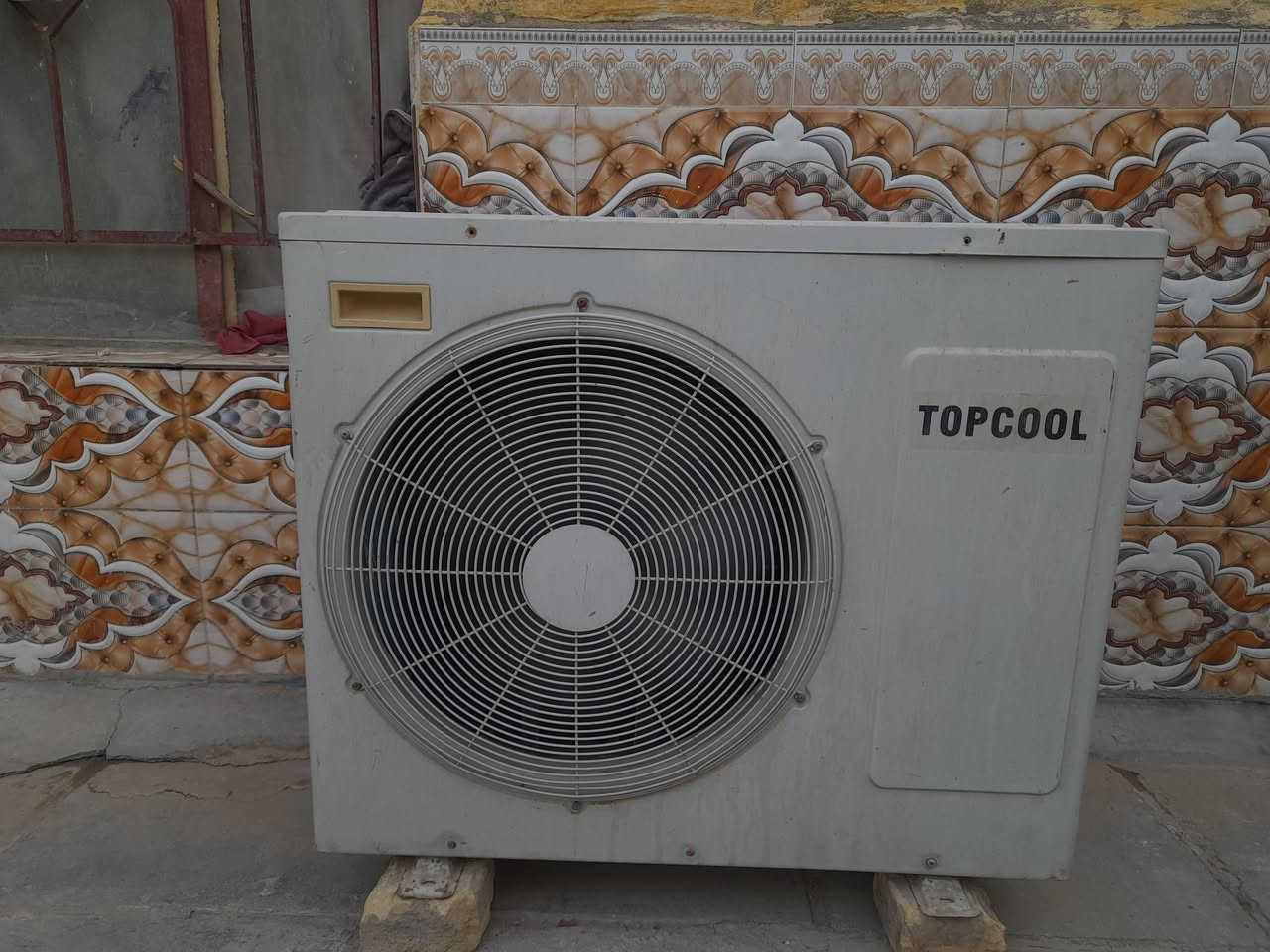 الحافظ 3 طن السعر 800 
الكارير السعر 700
الحاره توب كول كمبريسر بلادي منصوب حاليا مو صيني ناصرية مركز ***********
