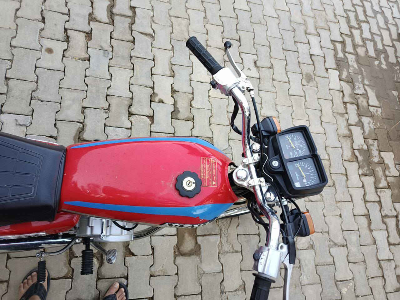 السلام عليكم دراجة للبيع موديل 24مكاني كربلاء الحر رقم ***********
