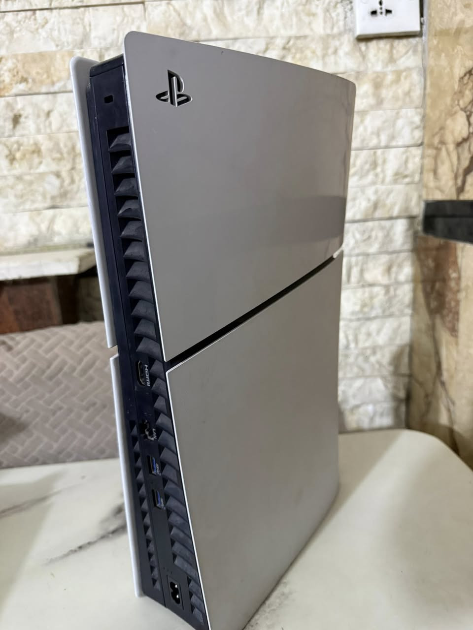 السلام عليكم بلي فايف 1تيرا امريكي
مع ٢ جوستك + قرص فيفا ٢٥ 

كامل ملحقات وكارتونه 

السعر 600الف قفل 

العنوان بغداد 

التواصل خاص


**إذا كنت صاحب هذا الإعلان وتريد حذفه لأي سبب، رجاءا أرسل رسالة إلى الدعم الفني**