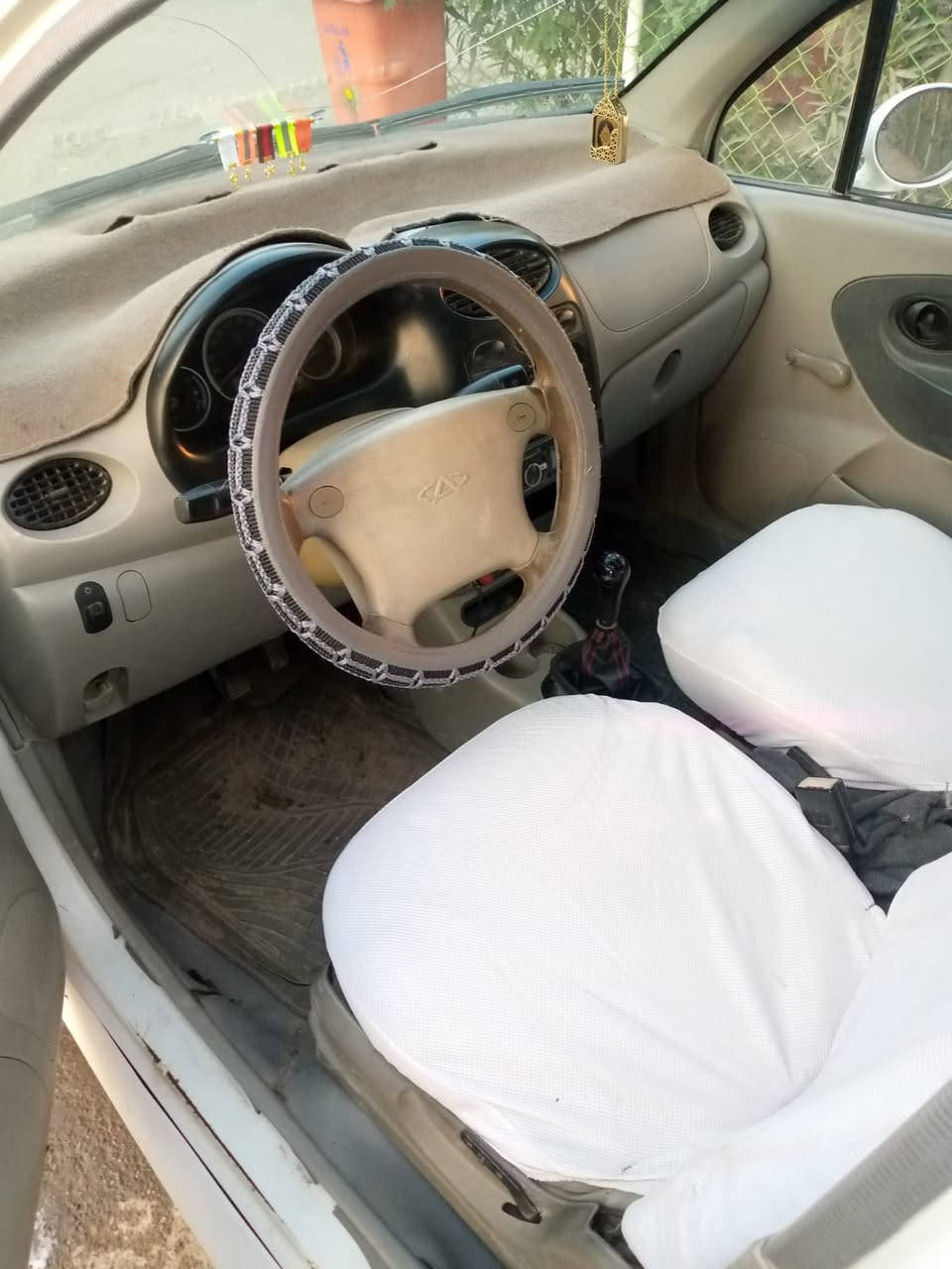 للبيع شيري كيو كيو موديل 2013
مشروع وطني قادسيه 
مكينه وكير جدد 
كهربايات كلهة شغاله 
تبريد شغال/ سياره مال جني 
السعر 23 ورقه 
مكاني بغداد 
***********
