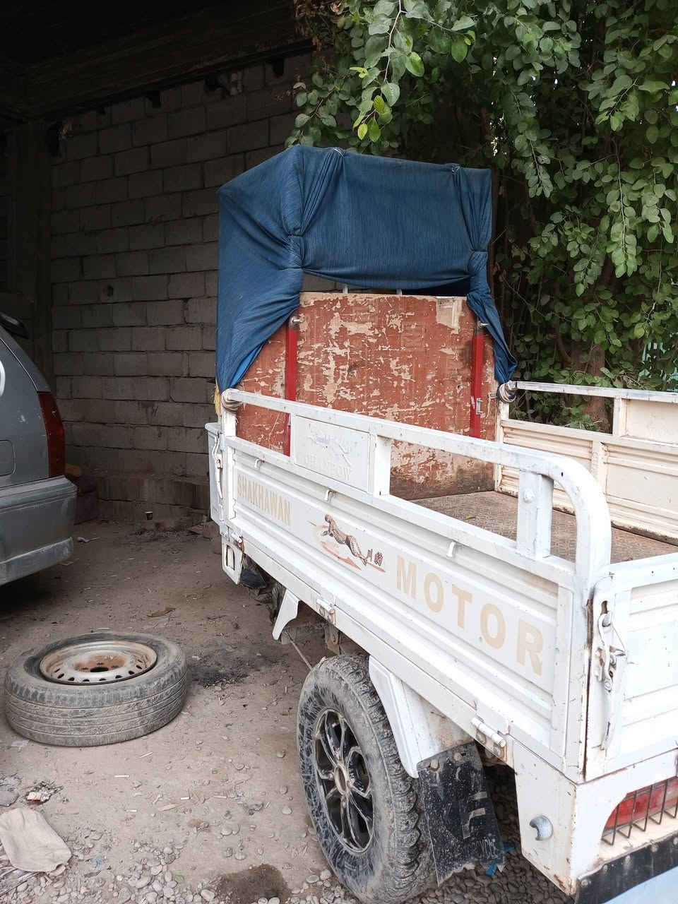 السلامعليكم ستوته فحل عالي  للبيع كامله اوراق كامله موديل 21 محرك 24 الستفسار *********** المكان سامره
