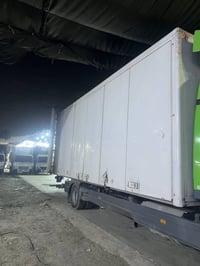 بدي اتيكو بوكس للبيع ابواب مسرحي تنفتح كلهن الاصفاح الارتفاع ٣ متر   ا...