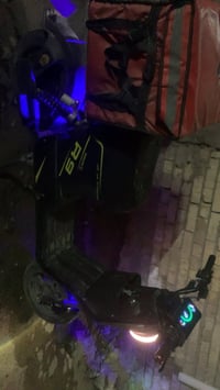 دراجه R9 مستعمله 3 اشهر الضرار فقط الكفرات الكهربائيات جديدا معا ضمان ...