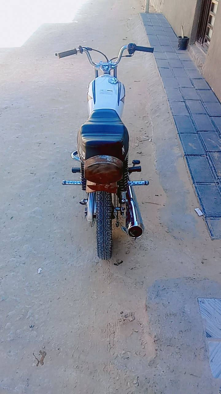 السلام عليكم دراجة اربع كير للبيع تعمير 25شاصي 19ب850وبيه مجال حك جيه.


**إذا كنت صاحب هذا الإعلان وتريد حذفه لأي سبب، رجاءا أرسل رسالة إلى الدعم الفني**