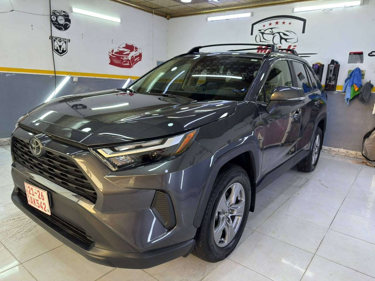TOYOTA RAV4 XLE   2024
السعر  240$
اللون نفطي
وارد امريكي بجم كبس
عدد المسافات ٢٣ الف ميل
صور حادثهااا مرفق بالصوره
صبغ نص جاملغ سايق فقط
تبديل بابين بلادي
الدواخل والشاصي مكفوله من الحادث
ايرباك طاك برده فقط
مواصفات XLE
فتحه سقف
شاشه لمس
كاميرا خلفيه
بصمه
حساسات اماميه
رادار  امامي وجانبي
تحديد مسار وتحديد السرعه
تشغيل عن بعد
صندوق كهرباء
وباقي مواصفات الراف الفول XLE
كاتي تترقم شمالي
العنوان كركوك 
هاتف  ***********
