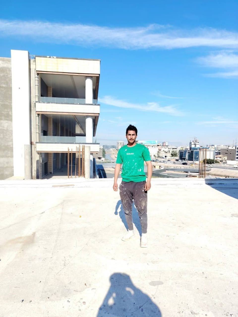 مستعدون لتنفيد كافة الديكورات الداخلية والخارجية الحديثة 🤍.  عمل كافت لمطاعم والبنيات والمستشفيات   
كافت دوار دوله والبيؤت

_ديكور مغربي جبسن بورد .
_بديل الشيبورد  .
_سحبات البورك والفوم .
_سقوف ثانوية .
_خارجي بوردكس 

سيد عبدالله /***********
