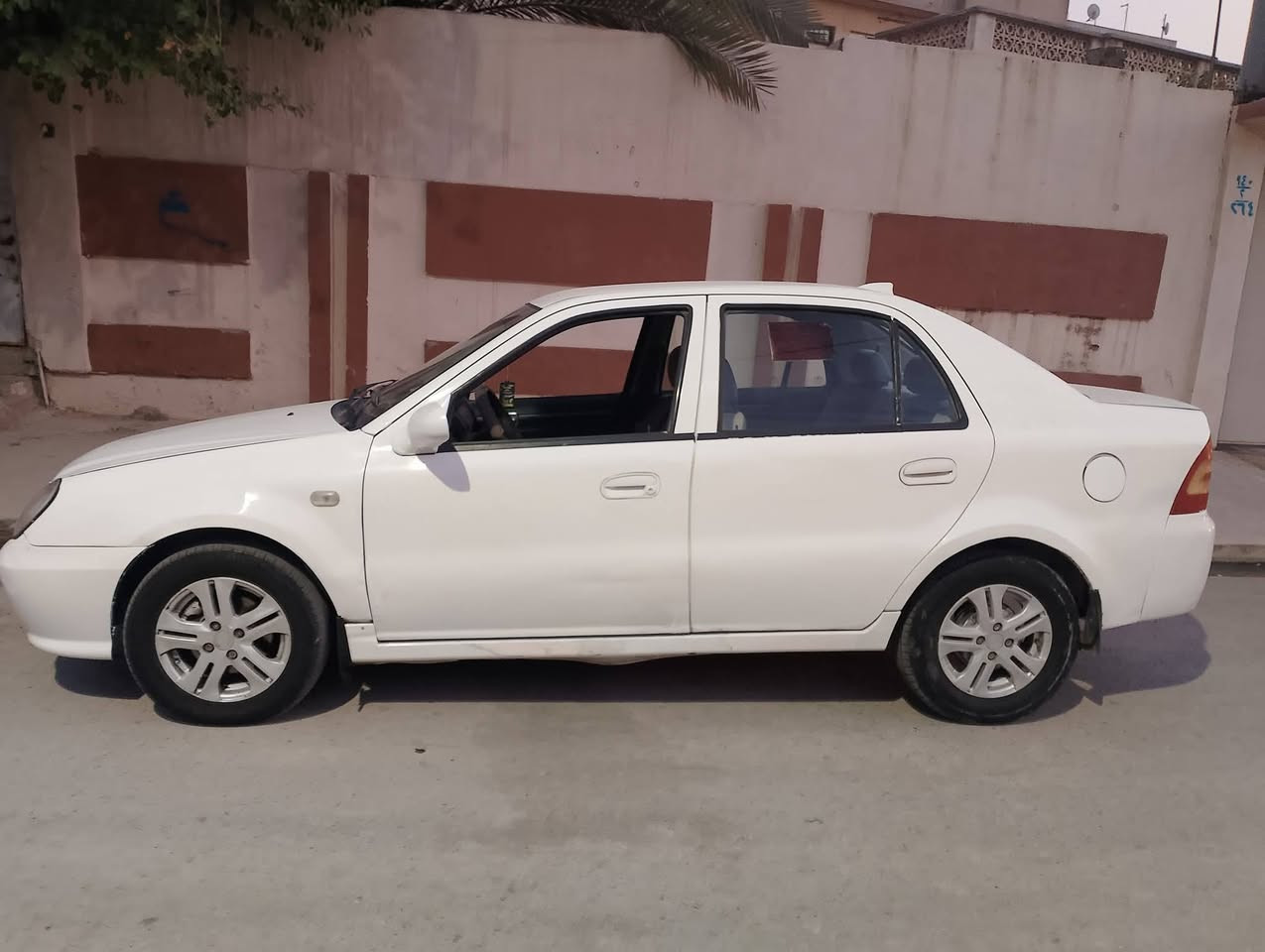 للبيع سيارة / سي كي  CK
اللون أبيض 
 الموديل 2013 گصة جديدة 
تبديل جاملغ اليمين الأمامي
كوبون بانزين
رقم بغداد/ شرط تحويل/ 
ـــــــــــــــــــــــــــــــــــــــــــــــــــــ
مكان السيارة في الموصل 
للاستفسار الاتصال على الرقم/ ***********
رجاءً الاتصال من الساعة 9 صباحاً الى الساعة 10 مساءً
