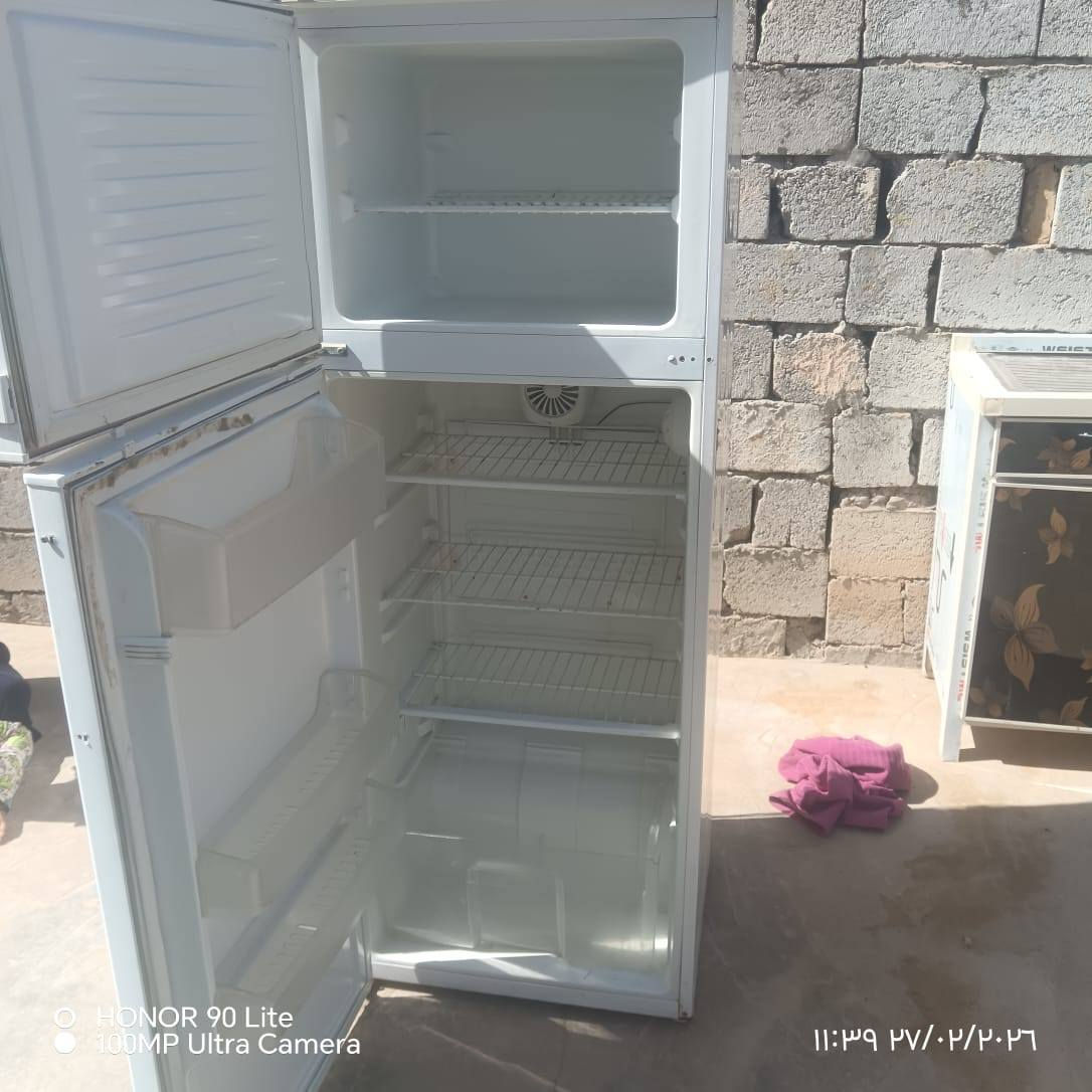 ثلاجة نظيفة تجميدها فول رايدتها ب 130


**إذا كنت صاحب هذا الإعلان وتريد حذفه لأي سبب، رجاءا أرسل رسالة إلى الدعم الفني**