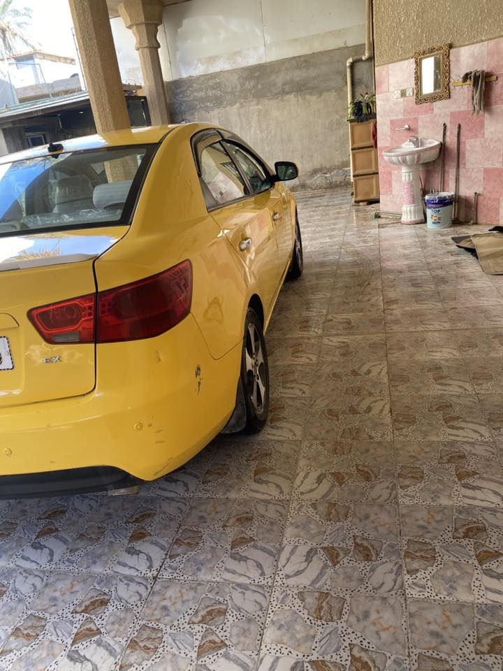 سلام عليكم
كيا فورتي موديل 2012
باسمي مصفره من كلشي 
للبيع حادثها فقط بنيد وبدنه اماميه 
وبلحوض مال الجنطه حك شبر وموضح بصور  كلشي 
سياره متعوب عليها كلش لاخر حبايه 
متصرف عليها لو ربع 
سياره عليها ادامه كامله مكمله 
كير خير من الله 
مكينه 2000 بعدها لك بطنها ثلج 
تخم مجاول تخم بلكات تنضيف غرفة احتراق 
جويتر حساسات 
صدر نفض خلفي امامي 
مشط ستيرن 
تخم تايرات 
دوشمه كشنات 
بوليش ونانو سيراميك 
تخم نايلون
سنويه جديه لوحات جدد 
تحكم ستيرن 
مري جانبيه كهرباء 
مكان بغداد ابو غريب حي تميم قرب البان ابو غريب 
سعر 94
***********
***********
