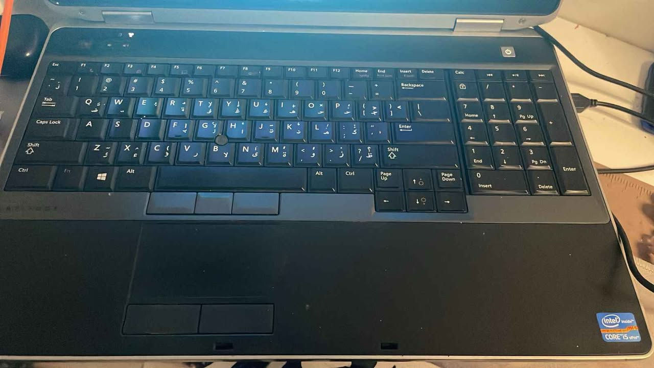 معالج cor i5 3320
كارتين شاشه مدمج اول واحد Intel(R) HD Graphics 4000 متصل والثاني NVIDIA NVS 5200M
رام 8 ddr3
وندوز 10 برو 
الهارد 256
معرج حراري جديد وتنضيف قبل يومين سويتهه
فقط البطاريه ضعيفه ويا شاحنه اصليه  وماوس
سعر 175 وبيها مجال بغداد حي او بغداد, العراق


**إذا كنت صاحب هذا الإعلان وتريد حذفه لأي سبب، رجاءا أرسل رسالة إلى الدعم الفني**