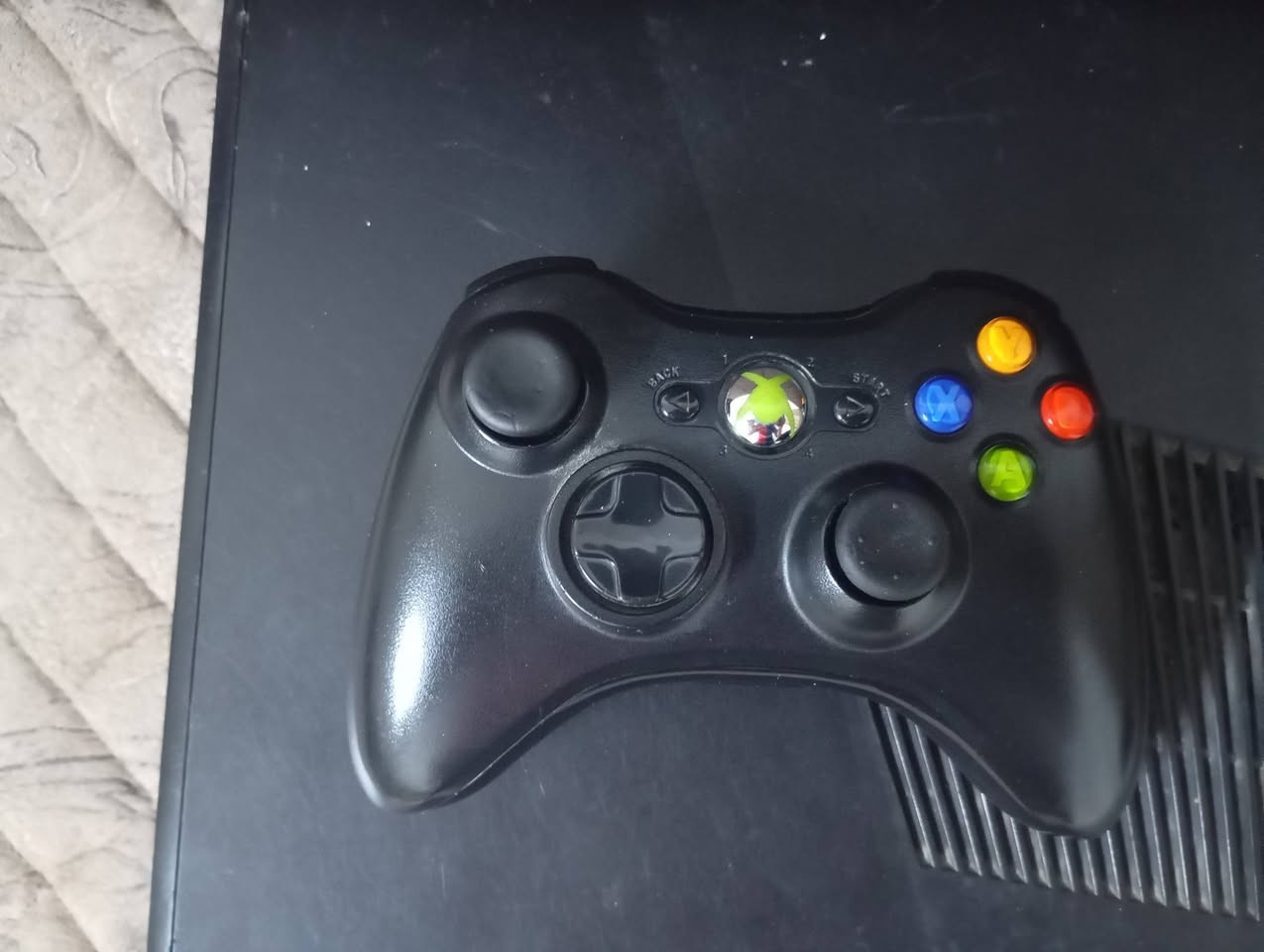 اكس بوكس360سلم مهكر بي 49لعبه وهارد ثاني بي7لعبات منوعه حرب بيس2018 و2017العاب هواي وحلوه يدات ثنين والجهاز مكفول ما داخل تصليح باب اول ب115وبي مجال للطيبين ***********للتواصلل
مكاني الشعب شارع الاصلاح
