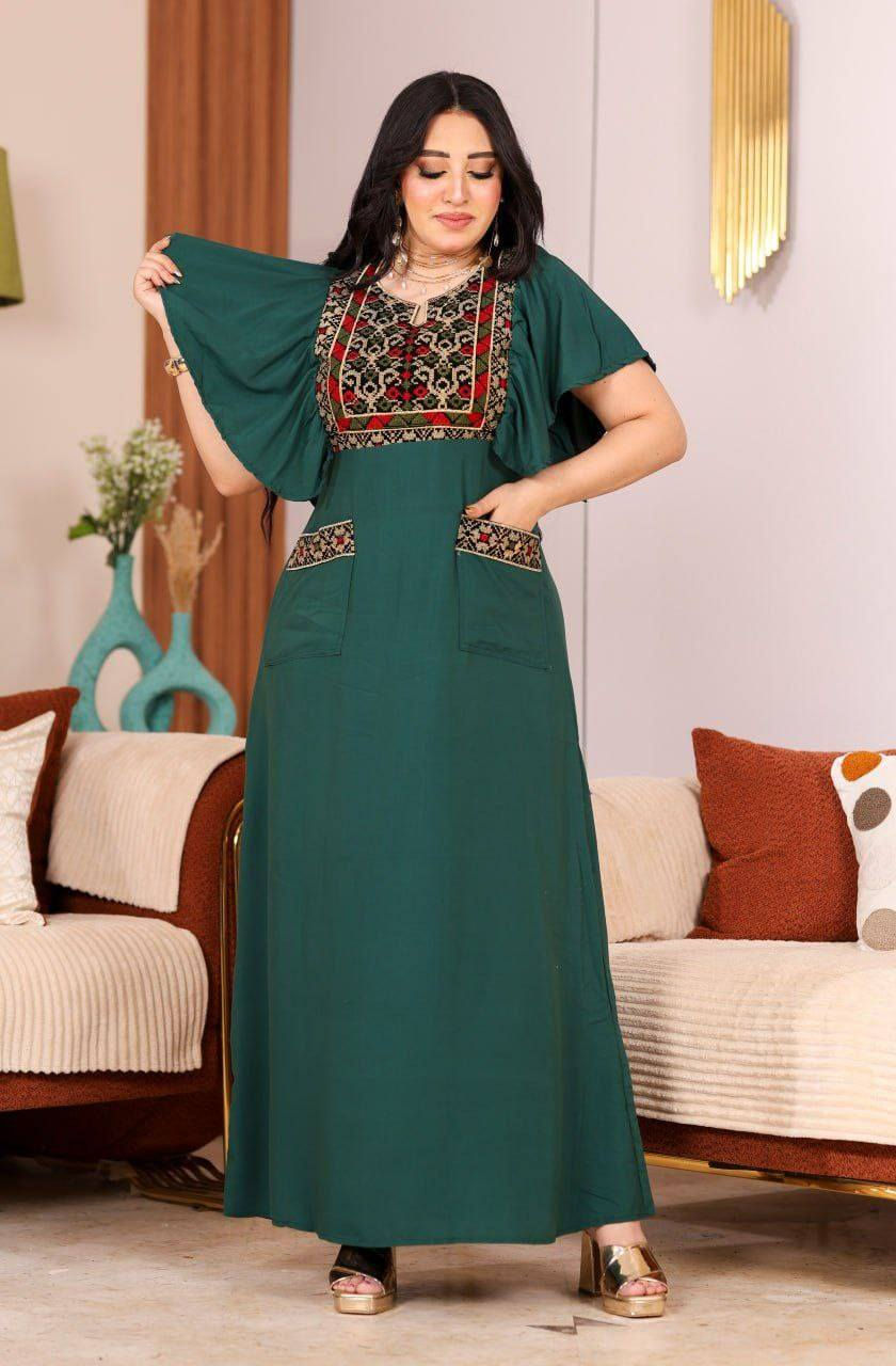 الموديل: جلابية  شانيل نسائي 👗 

  الخامه : قطن كشمير جولد مستورد عالج الجوده ومعالج ضد الانكماش 
  التطعيم:   تطريز على الصدر جيوب جوانب  تطريز  نفس الصدر 
السعر 17 الف 
مقاسات 1/2 تلبيس 

مقاس 1 من 50 ال 75 يلبس 
مقاس 2/ من 75 ال 90


**إذا كنت صاحب هذا الإعلان وتريد حذفه لأي سبب، رجاءا أرسل رسالة إلى الدعم الفني**