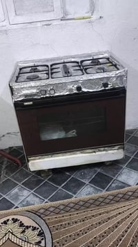 طبخات مستعملة • واحدة شغالة • قطعتين