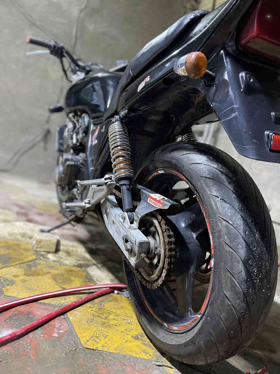 سيبي فور مكينه ٤٠٠مكينه رصاصي جيل اول مكفول كفاله عامه اوراق كامله دراجه كلش نضيفه شلعه معدل بطناش تايرات جديده شالنصه رياضي نكره سلف ترايك للبصره مكاني كربلا السكان الشراي يتصل السعر ١٦٠٠..اتصل ***********
