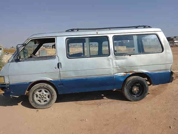 كيا بستا للبيع موديل 94 رقم بغداد الماني السعر 17 المكان بغداد ***********
