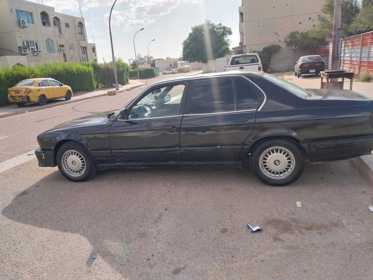 السلام عليكم للبيعBMW مديل 1991 حجم 735 سنويه خضره رقم نينوى صاحبها بتكريت شرط تحويل ما يسوي وكاله نضيفه حيل احله من صور شراي يخابر +9647702866617
