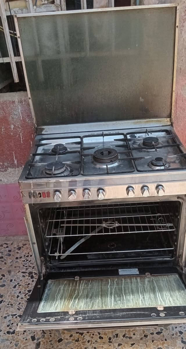 للبيع طباخ الشراي يتصل ***********
