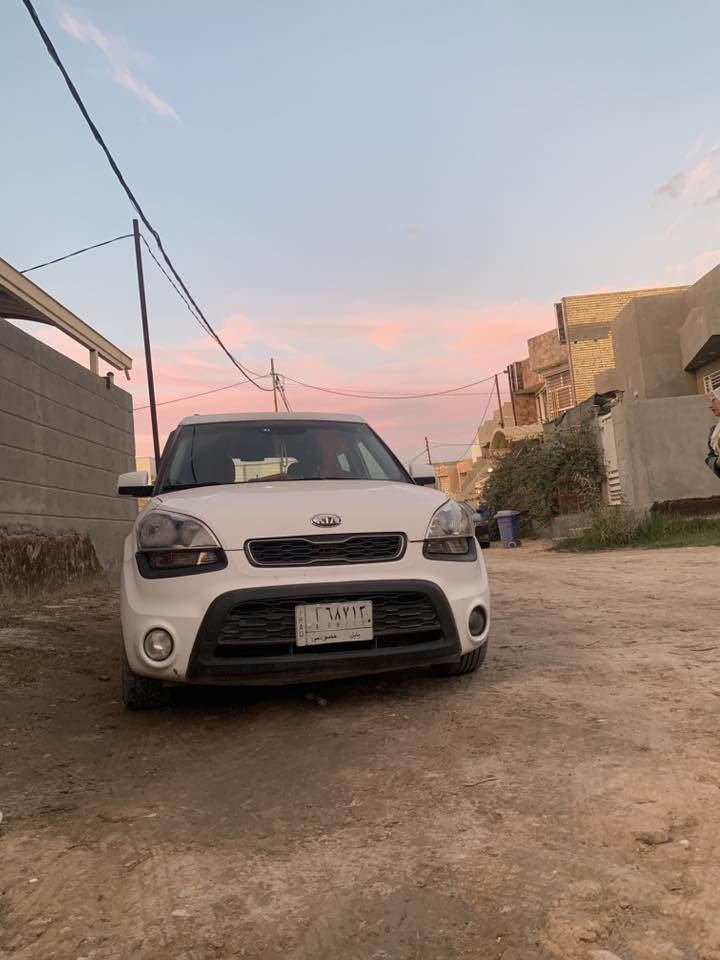 كيا صول 2013 سياره حلوه امرتبه سياره بيه خمس قطع صبغ حداديه جديده ما صارلي شهرين من بدلته وتخم تاير جديد ماشيه 94 الف ميل  سياره بأسم والدي ثاني يوم تحويل مكاني بابل ابو غرق شارع الامام  سعره 86 وبيه مجال
رقمي ***********وبيه واتساب
