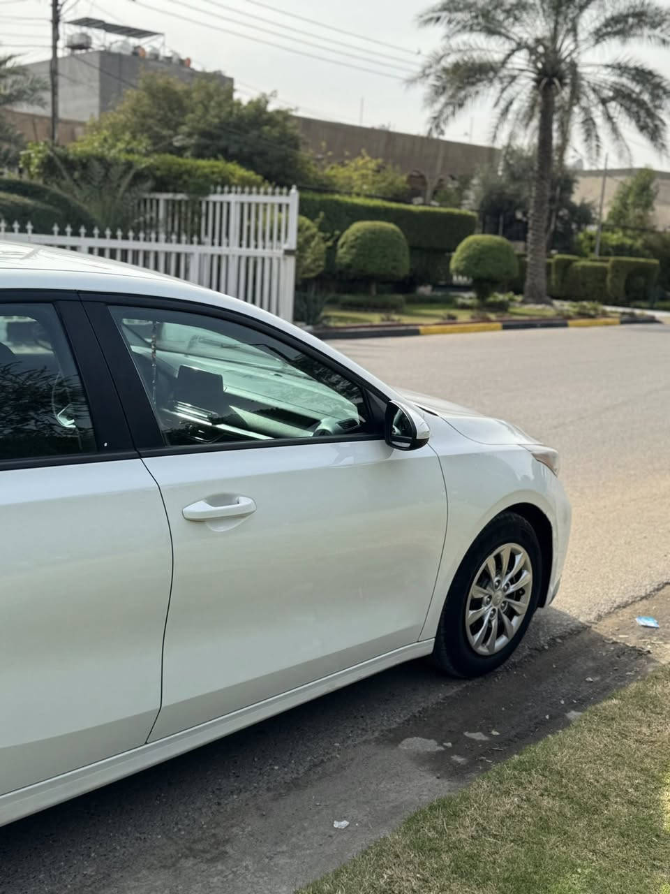 سلام عليكم كيا فورتي 2019 حادث جاملغ خلفي ايمن فقط ماشيه ماشيه 78 استخدام شخصي كامره شاشه تحكمات سياره كلشي بيها بلادي كير محرك كهربائيات رقم اربيل بأسمي رقم وهزه جديد
عنوان بغداد حي جامعه السعر 142. وبيها مجال بسيط ‭0772 451 3531
