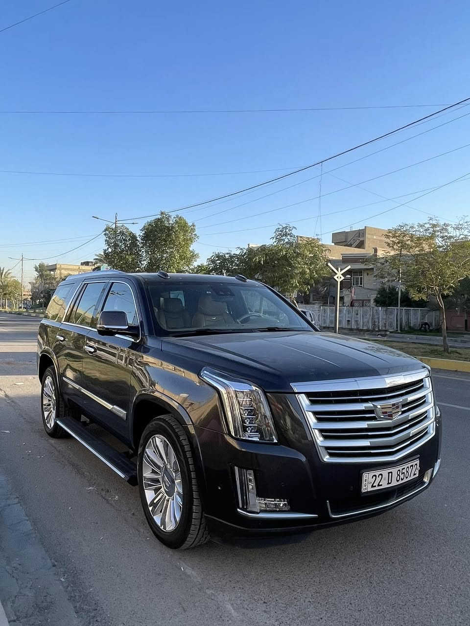 السلام عليكم للبيع فقط بدون مراوس كاديلاك موديل2018 خليجي مو أمريكي السيارة كلش حلوة ونضيفة واحلا من الصور فول مواصفات للاخير رقم شمالي إنكليزي تحويل أو وكالة هزة جديدة بيهه صبغ صفحة السكن بدون ايرباك عنواني بغداد السعر 339$ وبيهه مجال سعر مناسب رقم الهاتف ***********
