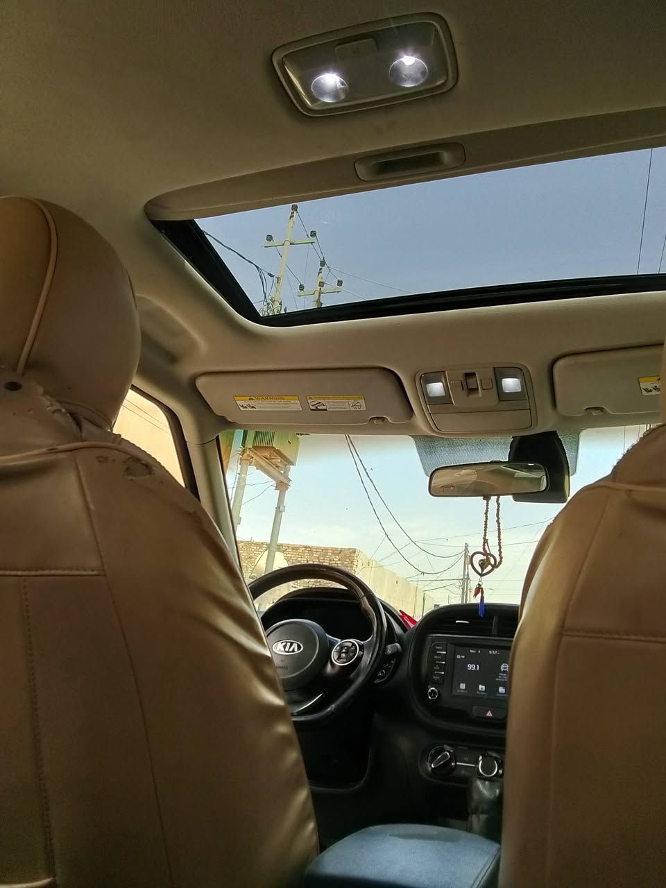 السلام عليكم اخواني وعلى بركه الله اللهم صلي على محمد وال
كيا سول موديل 2020 كامله المواصفات والكمال لله فتحه حساسات اشاره مري تحكمات اطفاء ذاتي والى اخره مكينه المرغوبه 2000 رقم بغداد الانكليزي مكانه كربلاء المقدسة 145 وتدللون ***********
