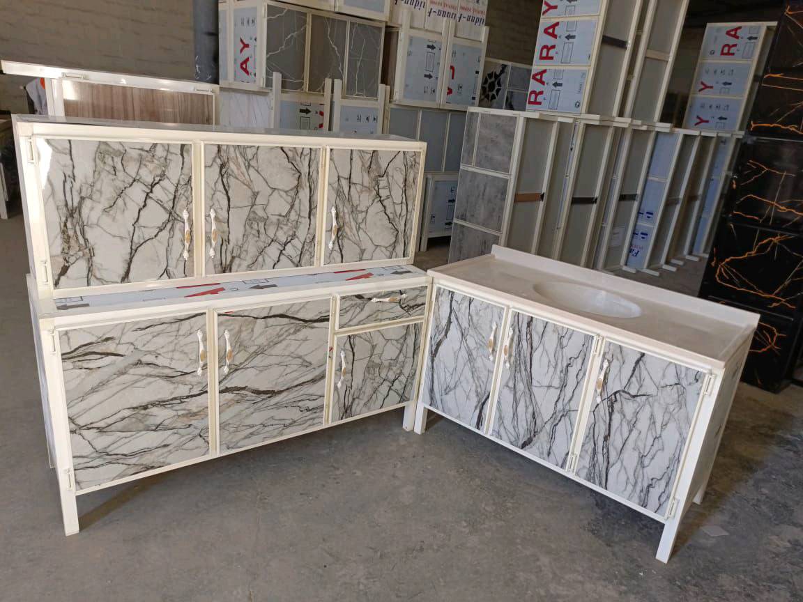 كاونتر مترونص  ارضي.وملحق مترونص  

وسنك متر و 20 سم . 



السعر  250 الف

توصيل لجميع المحافظات العراق 

الاحجز والاستفسار راسلو الصفحه