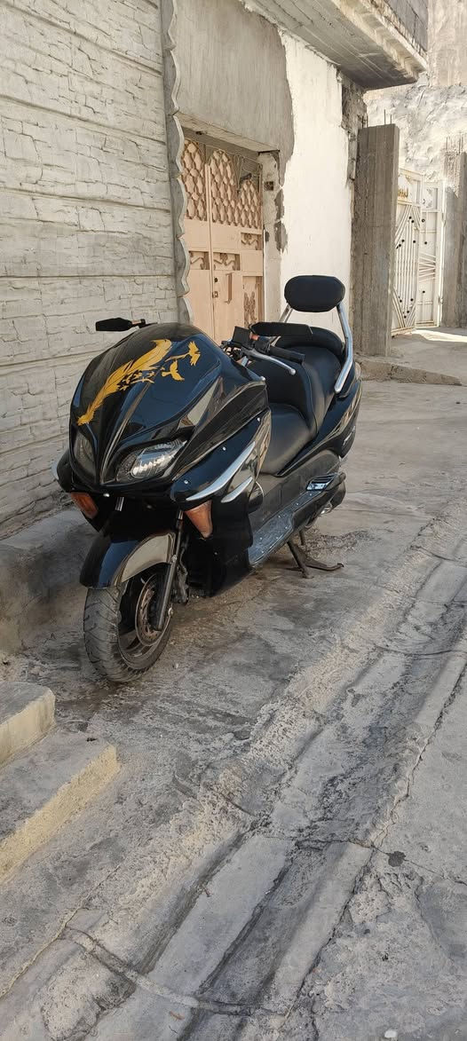 السلام عليكم 09مزوده ومكفوله من كلشي دراجه ناعمه تخبل السعر مليون و600الشراي بي خير ويدلل والميعجبه يعبر المنشور للعلم بس التزويد 600الف كلجات خلفي امامي شرط حاوبه المكان ديالى جلولاء ***********

