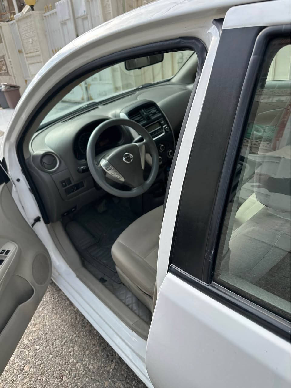 موديل ٢٠٢١ ربع جاملغ بشته وه سبخ فقط ويه ك سارده كوتى هه يه سيارة خاوينه بى مه صروفه يه ده نيكل ده بل كيج ناو زه رد . عنوان هه ولير. . *********** أربيل, العراق
