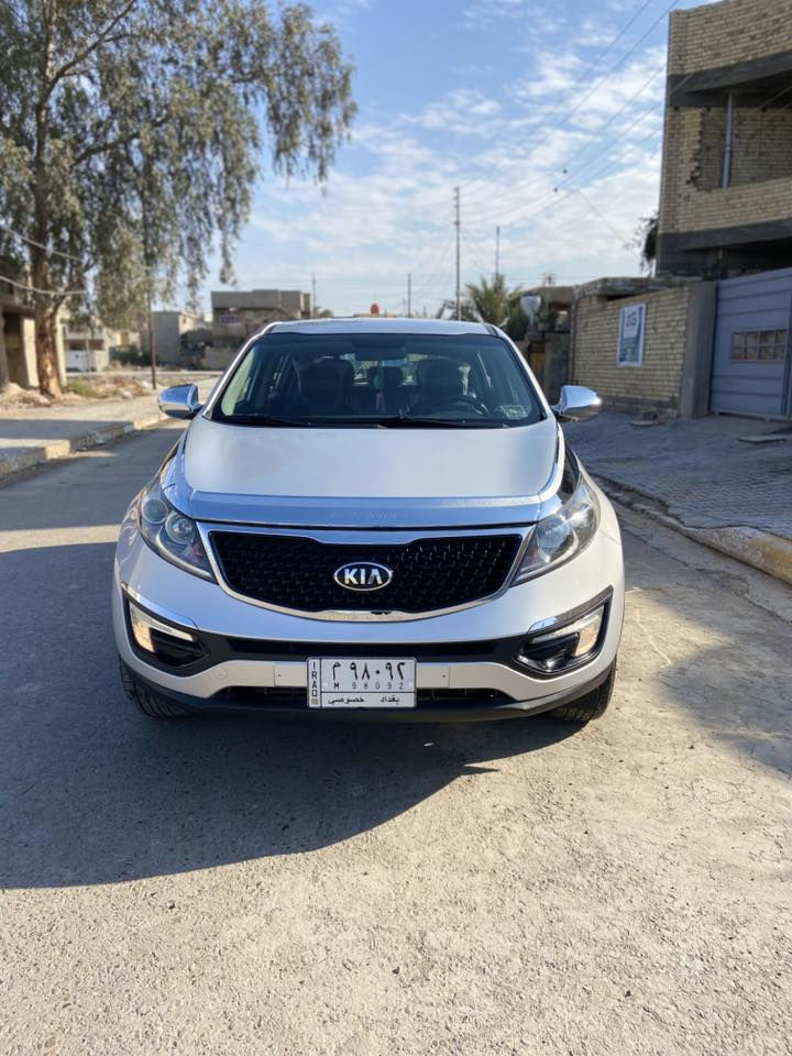 سبورتج 2015 بيه جاملغ وبنيد وشبر بل خلف جاملغ بارد سياره موصفات عاديه فورويل ماشيه 78 سياره نضيفه مكان بغداد بيع او مراوس اتصال ***********
