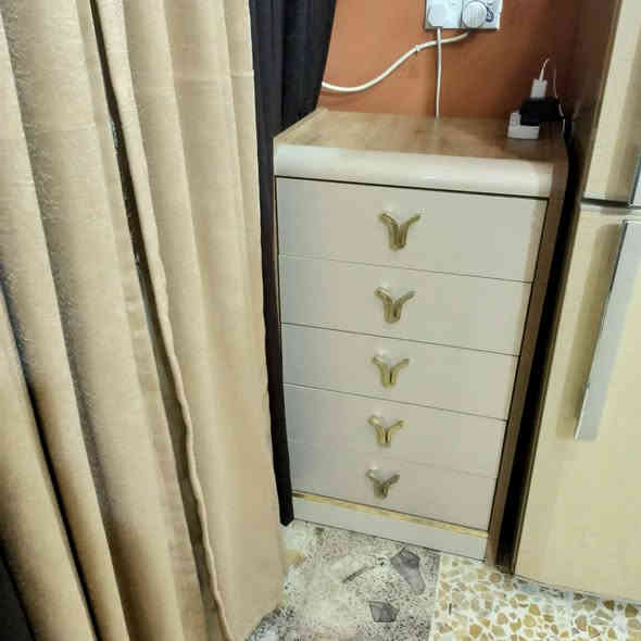 السلام عليكم
غرفة نوم تركيه اصليه ثقيل 11 قطعه للبيع
السعر. مليون ونص
العنوان الفلوجه
اسفسار اكثر صاحب الغرفه
 *********** - ***********
